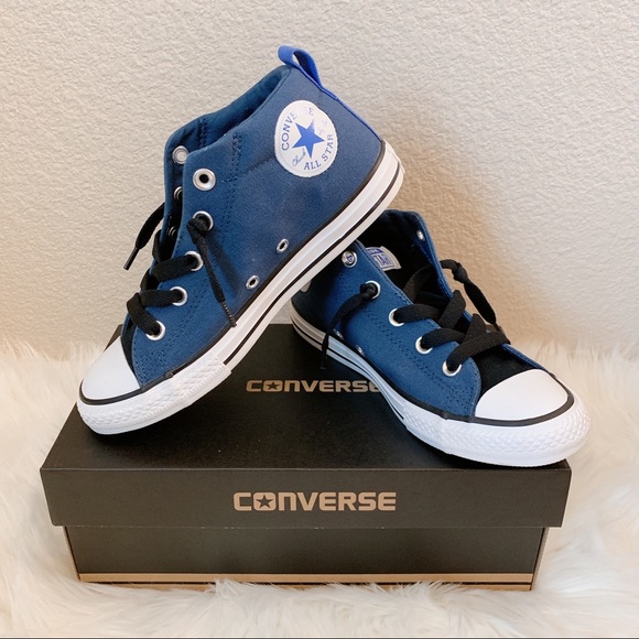 Converse Other - Converse Chuck Taylor All Star Sneaker